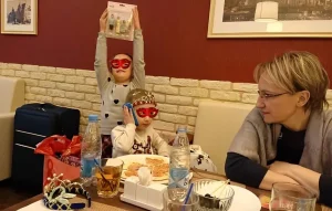 Celebrating Alexandra's Birthday in a Cafe in Minsk late in the evening 2019.04